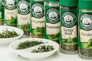 Включете билки, съдържащи розмаринова киселина 
